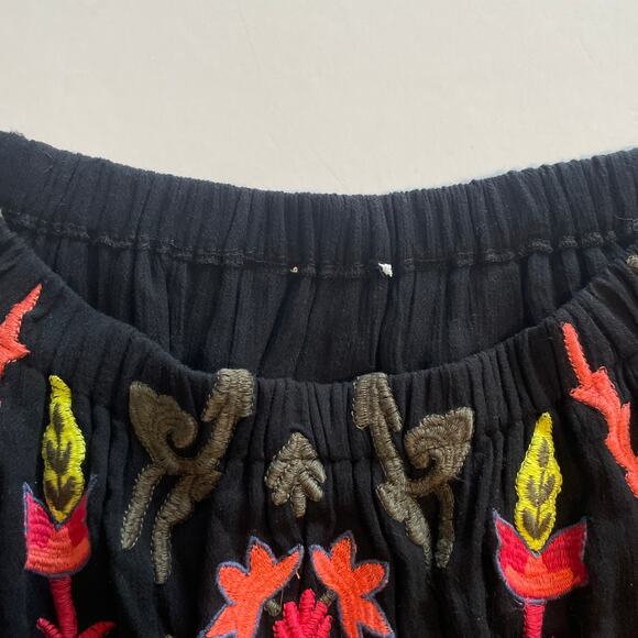 Willow & Clay Heavily Embroidered Dress Womens Medium Black Floral Off Shoulder - Picture 5 of 9